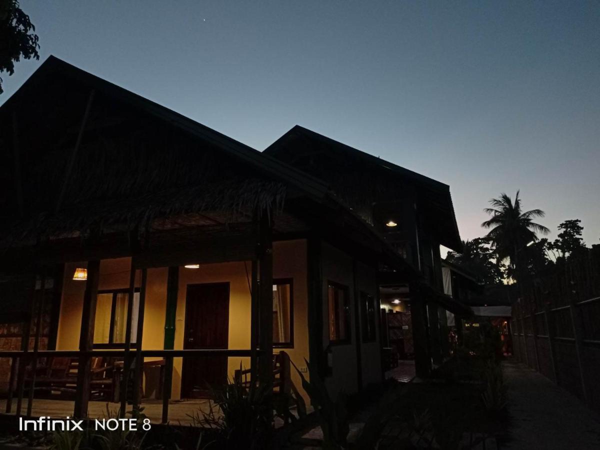 Eddie'S Beach Resort Siargao General Luna  Luaran gambar